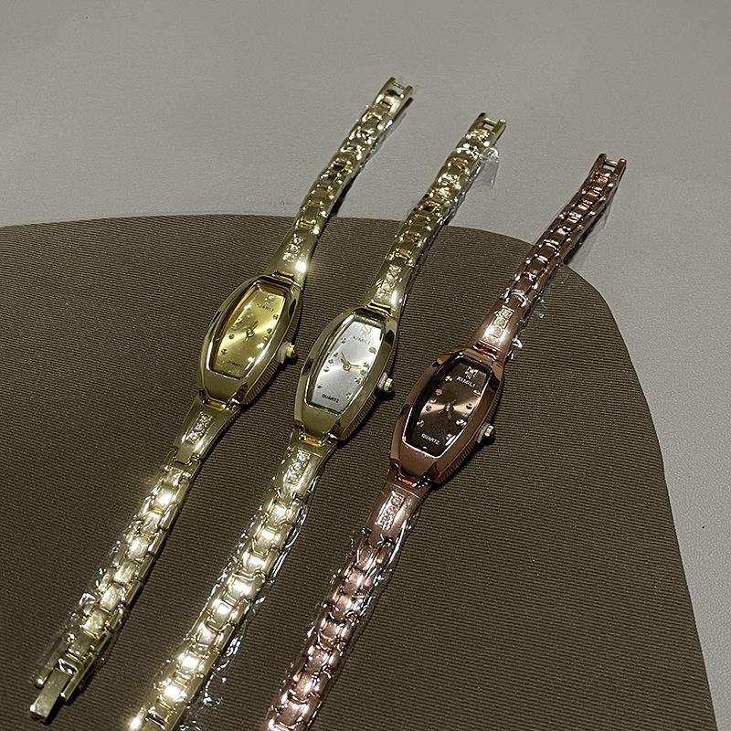 Fashion Oval Diamond Niche Watch Women'S Watch Bracelet Watch Women'S Watch Quartz Watch