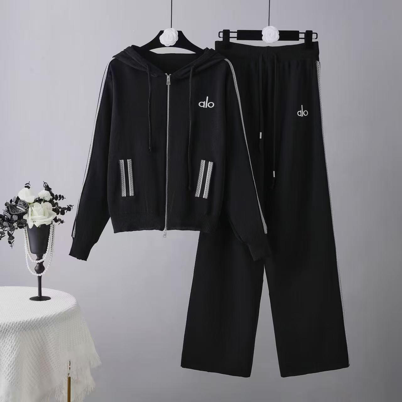 

European Style Casual Sports Knit Suit: Hooded Zipper Jacket & Wide-Leg Pants Two-Piece Set for Spring/Autumn 2026 One Size чорний