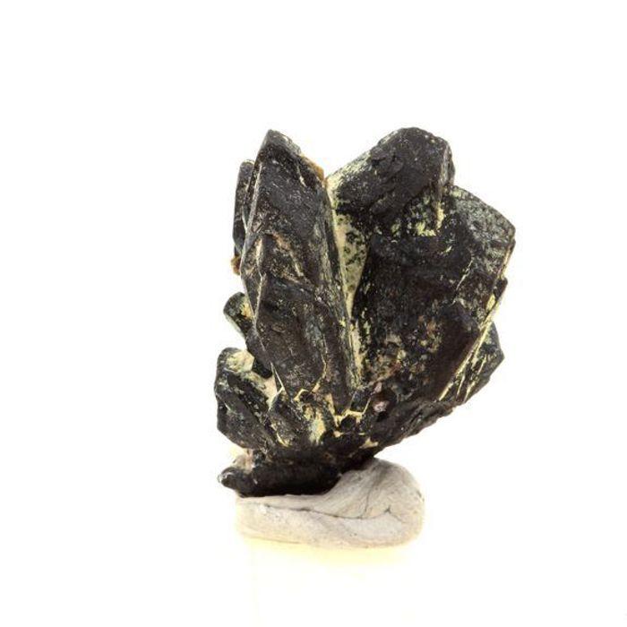 Pierres et Minéraux. Columbite. 50.88 ct. Mahaiza, Betafo, Madagascar.