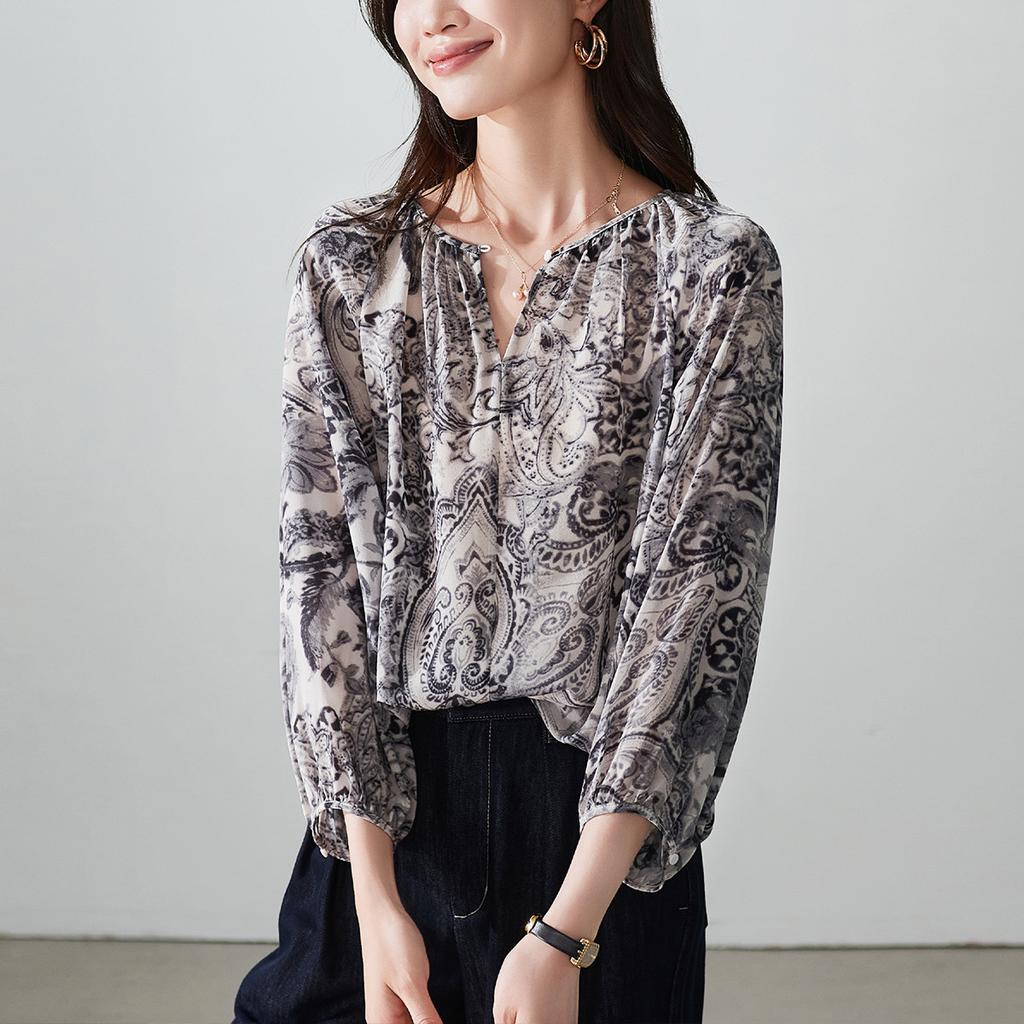 100% mulberry silk niche printed shirt for women's 2026 spring commuting versatile round neck silk top