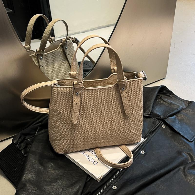 Hand carry high-end fashion bucket bag new trend casual shoulder bag versatile messenger bag