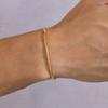 Damenmode 1,7 mm quadratische Schlangenkette Armbänder, Goldfarbe Edelstahl Cooles Armband, Basic Casual Armband