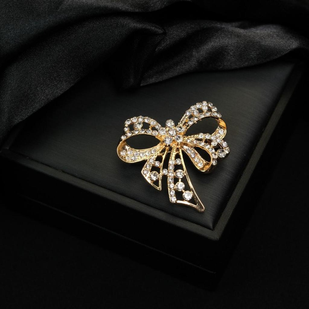 Gold & Diamond Vintage Butterfly Brooch - Versatile Women's Pin Jewelry