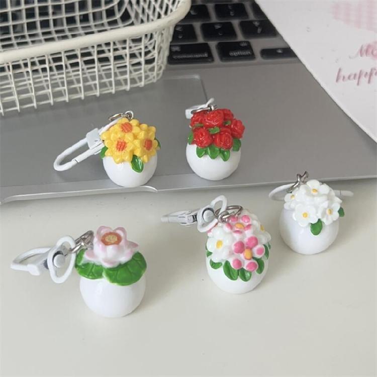 Artistic Resin Keychain With Realistic Miniature Plant Design Multifunctional Decoration For Backpacks Keys Or Gift Boxes