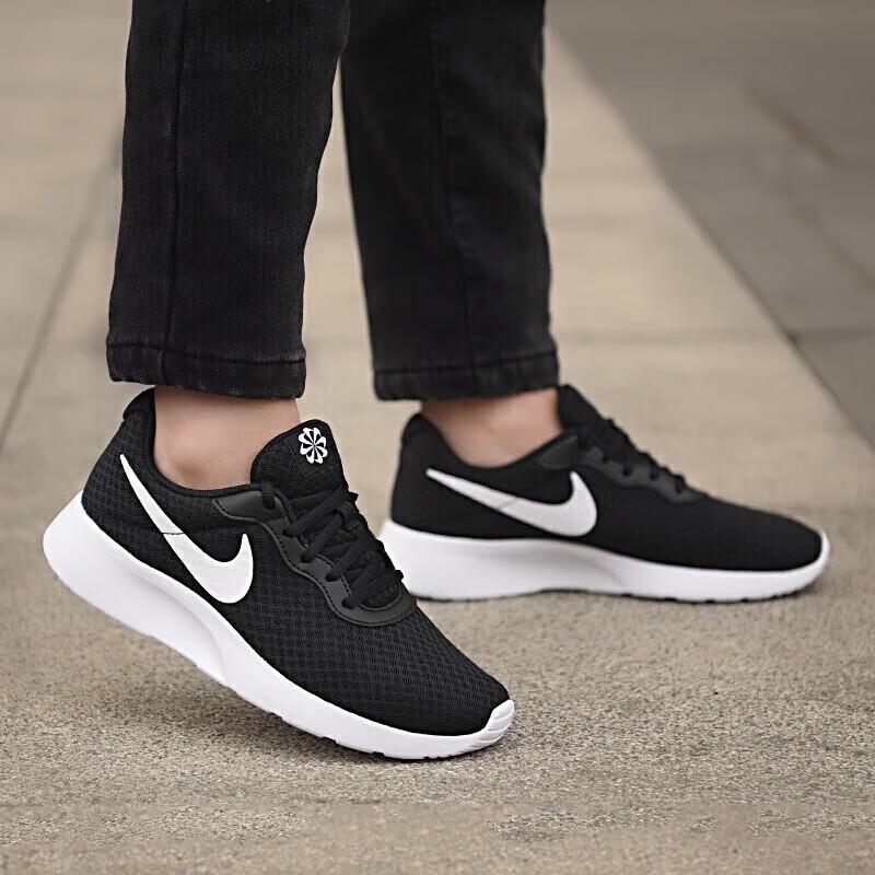 Nike Women's Casual Athletic Shoes