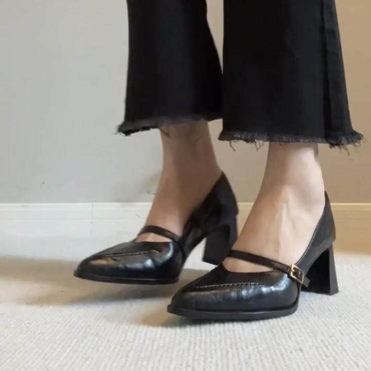 Sheepskin Version - Retro Pointed High-heeled Mary Jane Shoes Women's Light-mouth Buckle Thick-heeled Single Shoes