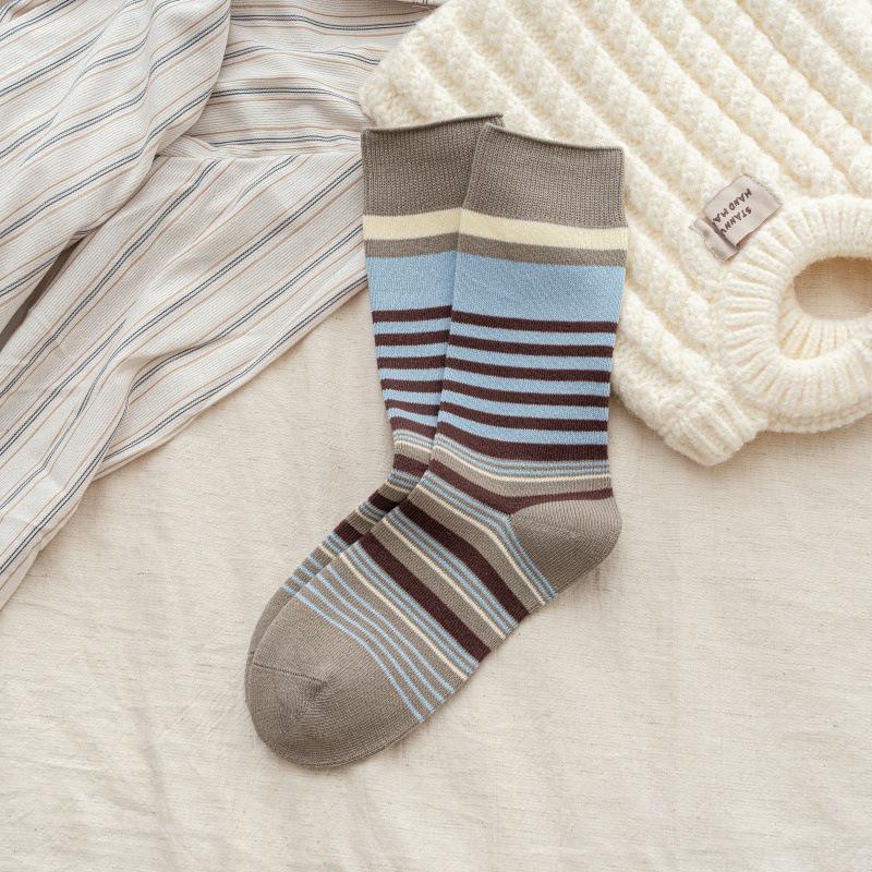 Women'S Autumn And Winter  Retro Style Striped Seamless Layered Socks