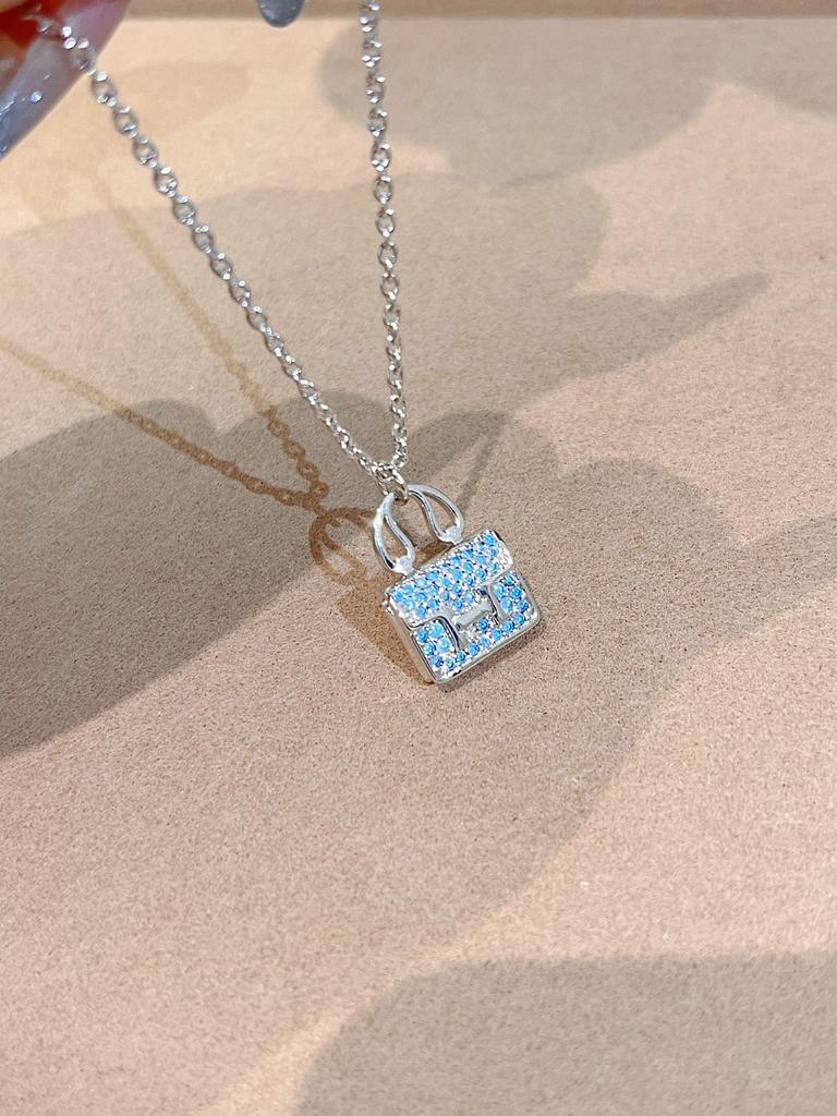 Full Diamond H Letter Bag Necklace Female Real Gold Electroplating High Version Light Luxury Simple Versatile Collarbone Chain Exquisite