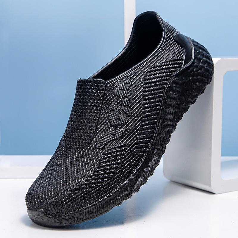 

New men s chef shoes rain shoes kitchen shoes waterproof shoes summer wear fashion trend water shoes men 40 чорний