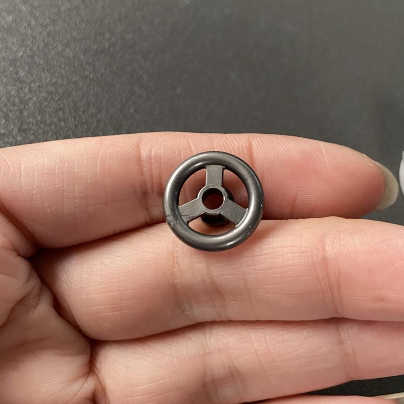 Kompatibilní stavební kostka 30663 Doplňky ke stavebním kostkám malých dílků DIY díly 2x2 volant, průměr 16 mm otočný talíř
