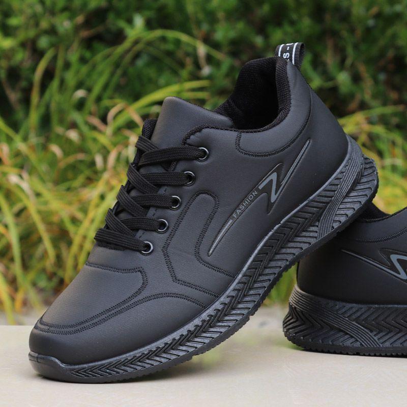 

Мужские водонепроницаемые черные кожаные кроссовки для работы и отдыха на осень 38