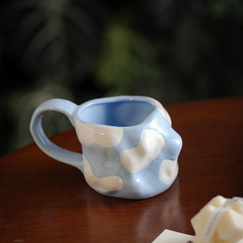 

Подглазурная ручная роспись Керамическая чашка высокой ценности большой емкости Бытовая чашка для воды Креативная чашка для молока Кофейная чашка about 480ml