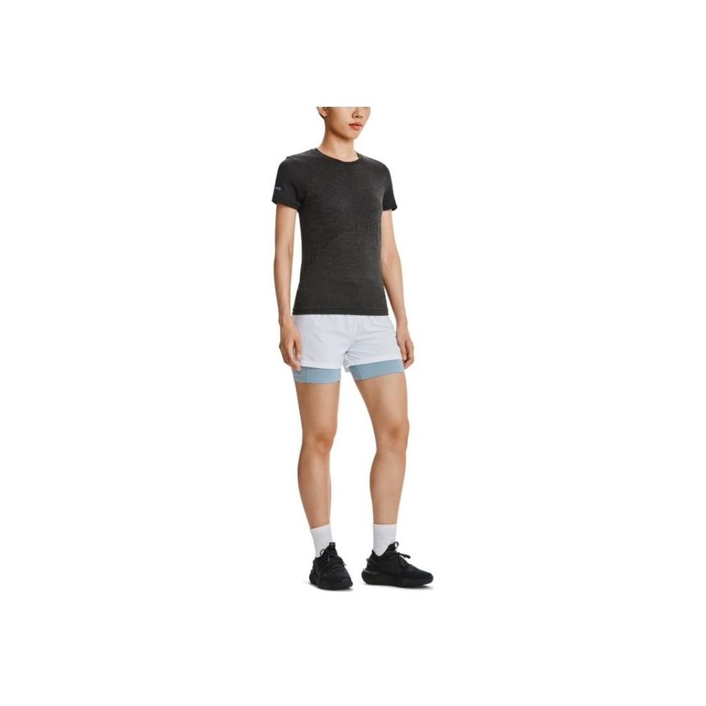 Under Armour Pantalones cortos de running dos en uno de color sólido con cintura elástica para mujer Blanco 1376759-100