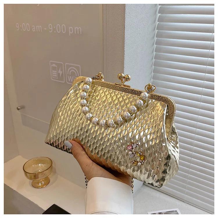 Luxury Designer Women White Shoulder Bags Gold Silver Crossbody Bags Pearl Evening Clutch Chain Shell Clip Party Handbags