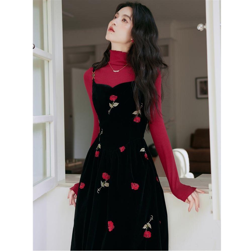 

French Campanula Hepburn Style Rose Camisole Dress & Long Sleeve T-Shirt Two-Piece Winter Set X-Large