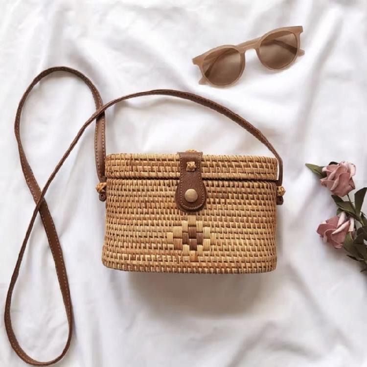 Handwoven Shoulder Bag Crossbody Bags Rattan Bag for Women Girl Vintage Handbag