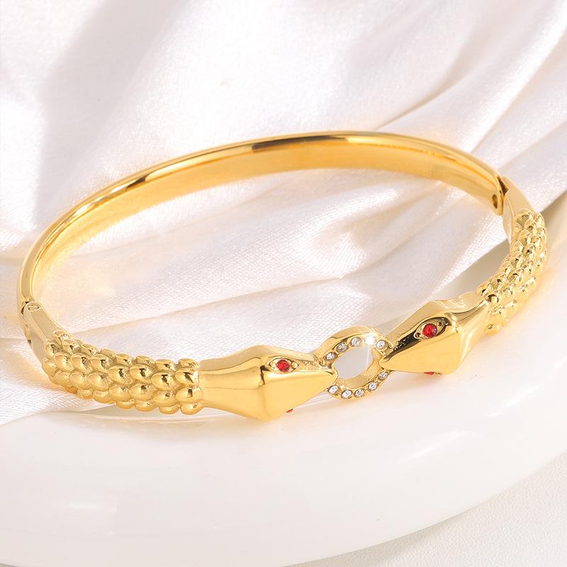 Women's Light Luxury and High-end Double Snake Head Red Versatile Design Exaggerated Jewelry Bracelet