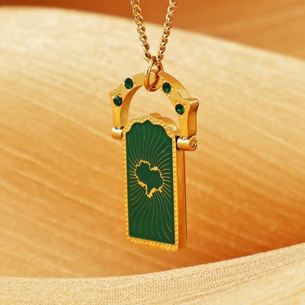 Gold-plated Women's Collarbone Chain Fashionable Y2K Neck Jewelry Card Pendant Necklace  Wedding