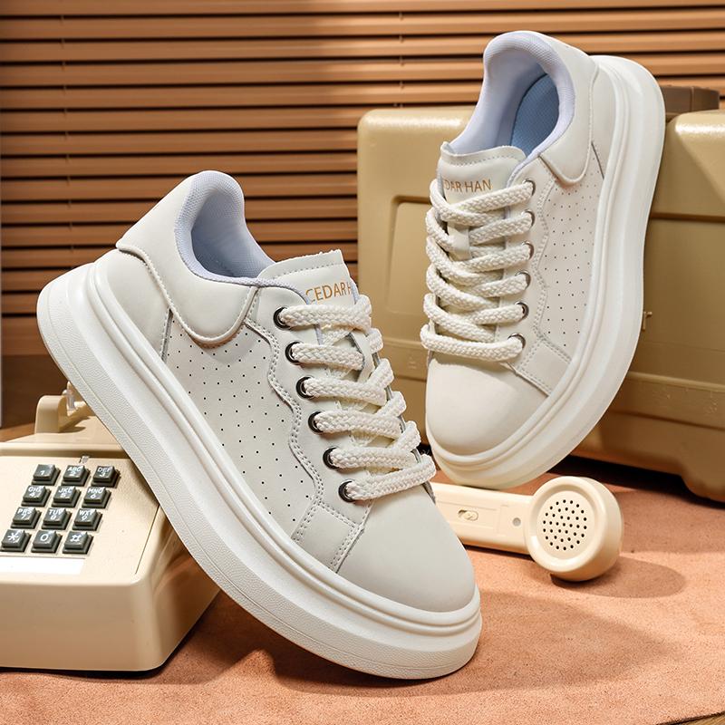 Men's Thick Soled Fashionable Versatile White Shoes Trendy and Comfortable Men's Outdoor Travel Shoes