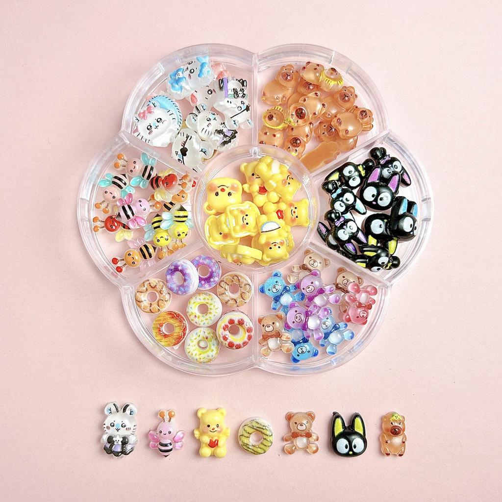1Box Mixed Cute Simulated Dessert Candy Butterfly Nail Art Decorations 3D Resin Cartoon Cat Fish Bear Nail Charms Supplies