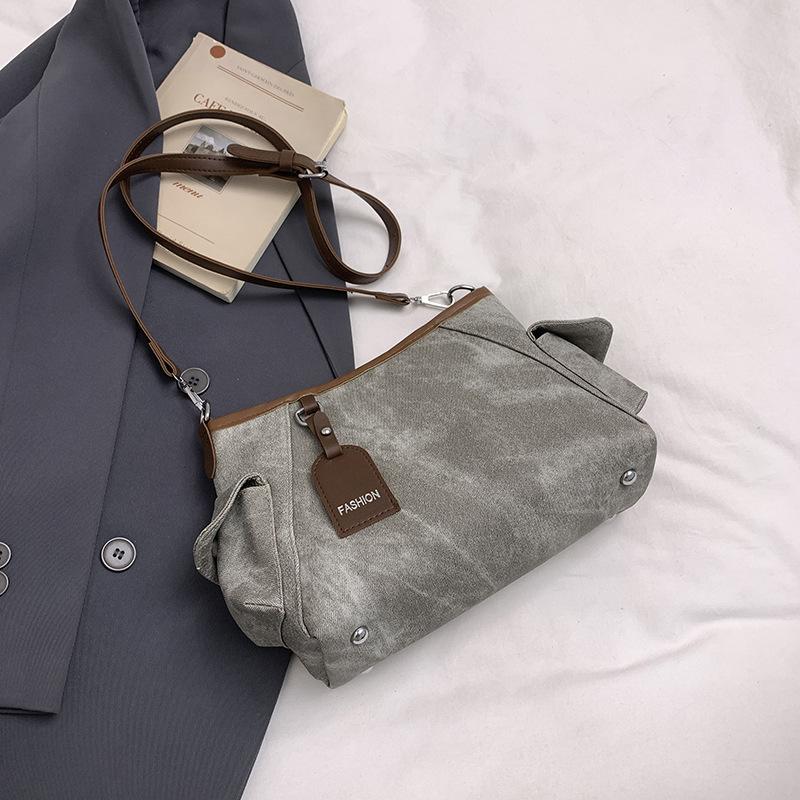 

Fashion versatile large-capacity commuter bag autumn new underarm shoulder bag women s bag simple oblique span bag women