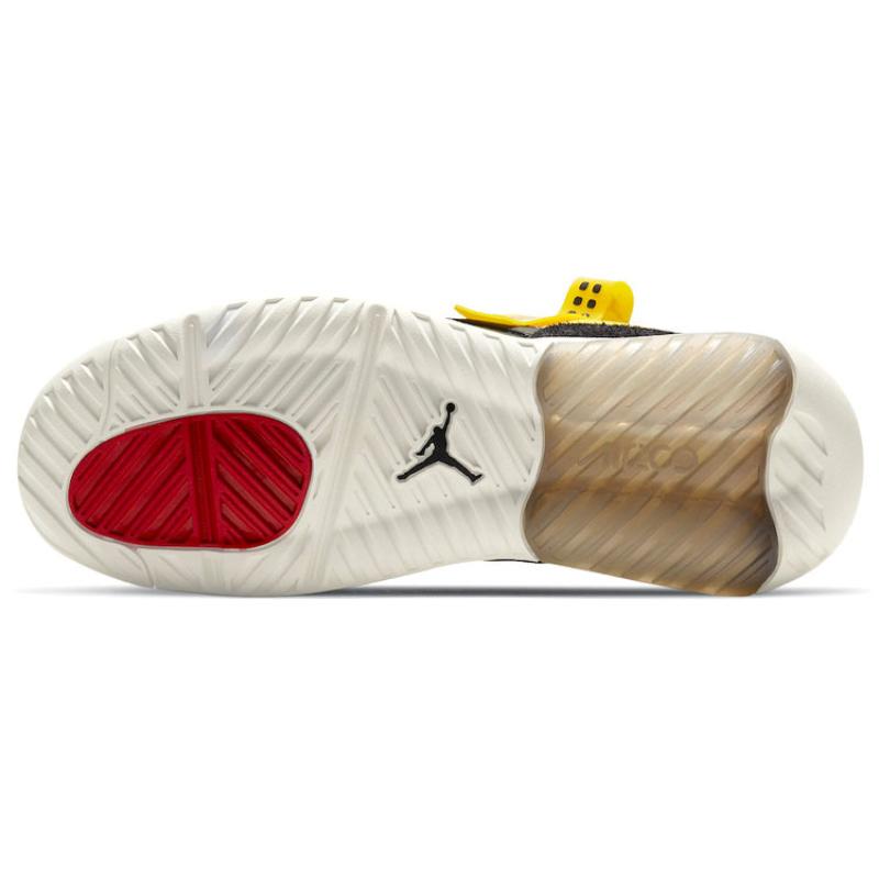 Jordan MA2 University Gold Jordan CV8122-700