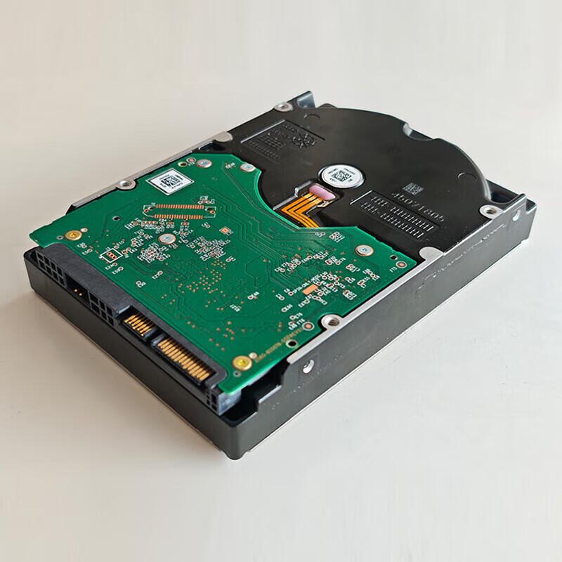 Hikvision WD Co-branded 4TB AI Surveillance Hard Drive