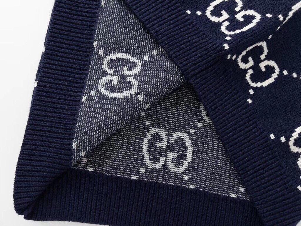 Unisex Light Luxury G-Print Round Neck Pullover Sweater