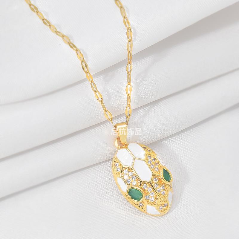 

Ожерелье из титановой стали Orochi Snakehead Женское Легкая роскошь Личность Универсальное Микровставленное Подвеска Цепочка на ключицу Ювелирные изделия