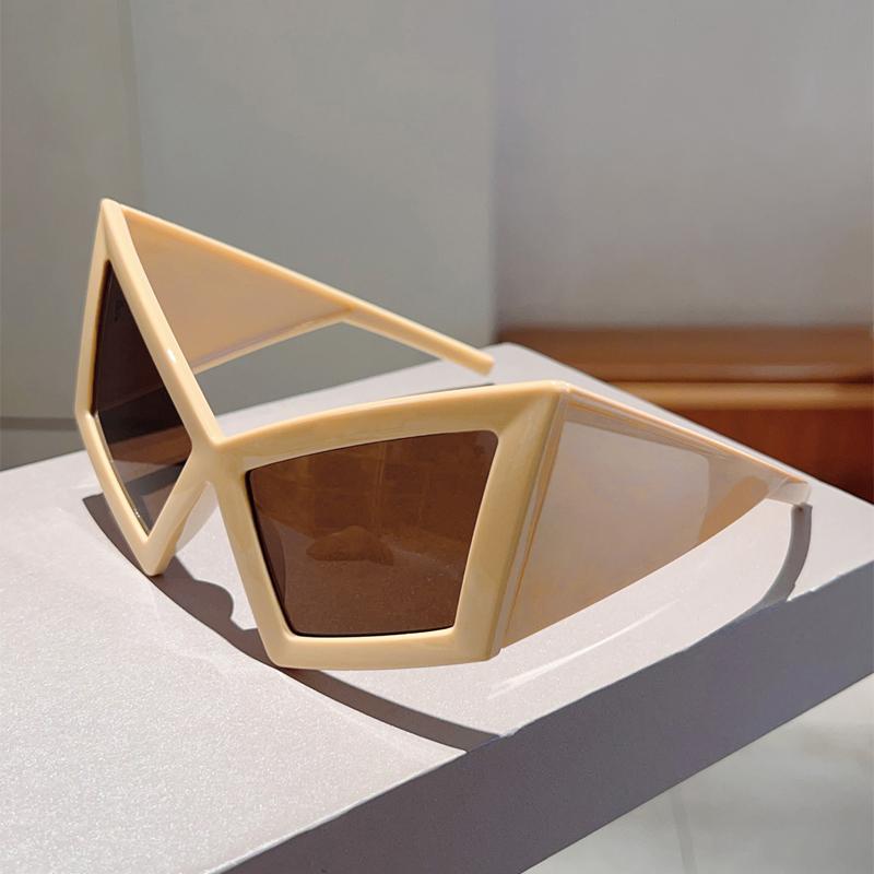 Oversized Cat Eye Sunglasses Women New Fashion Multi-color Hip-hop Sun Glasses Trendy Brand Design Beach Vacation Shades