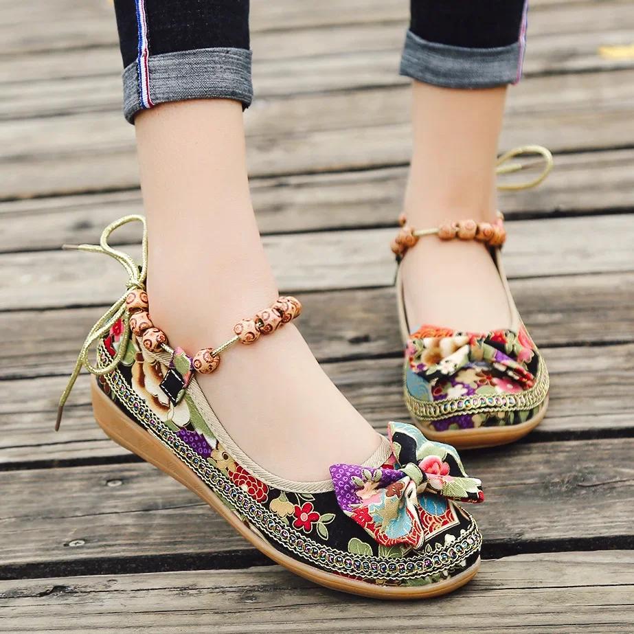 

Модная весенне-летняя женская обувь в этническом стиле, вышитая тканевая обувь на плоской подошве в китайском стиле, расшитая бисером, больших размеров, одинарная обувь 43 чёрный