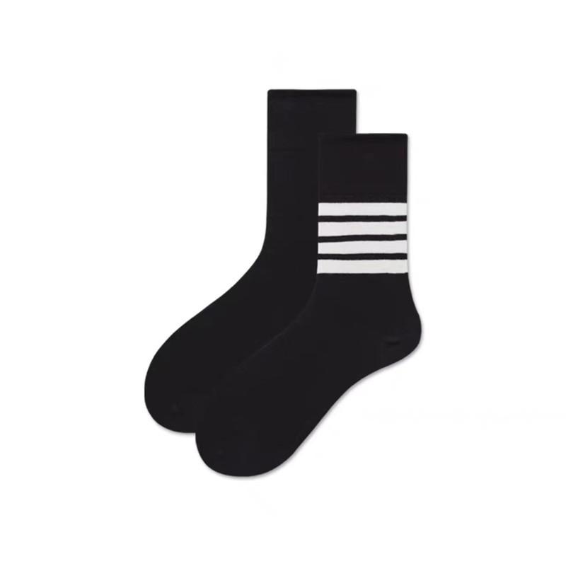 

Trendy Brand Tb Four-Bar Ab Striped Mid-Leg Socks European And American Street Cotton Sports Socks One size fits all чорний