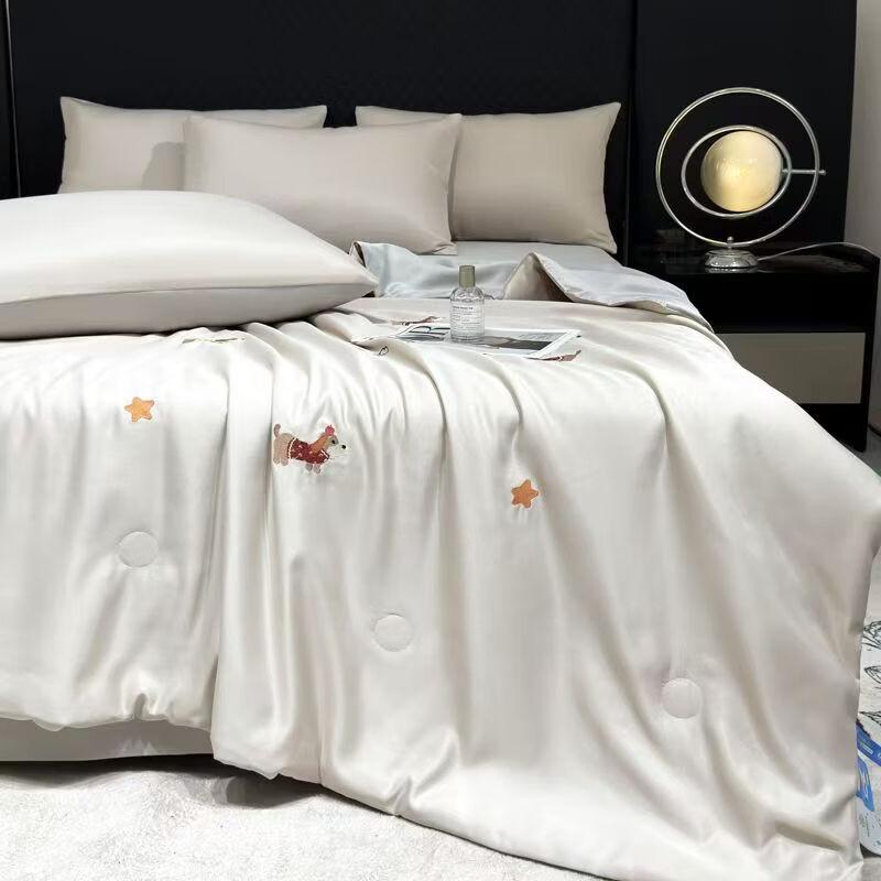 Lu Feng Lai Ice Silk Summer Cooling Quilt