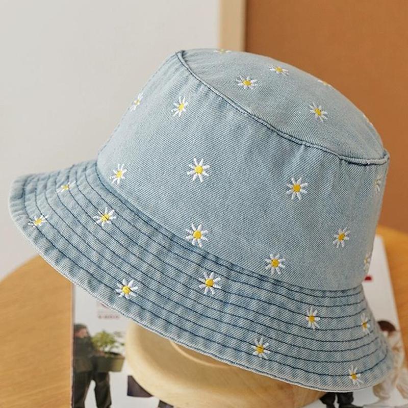 Chrysanthemum Embroidered Cowboy Smiling Face Fisherman Hat Women'S Sunshade Hat