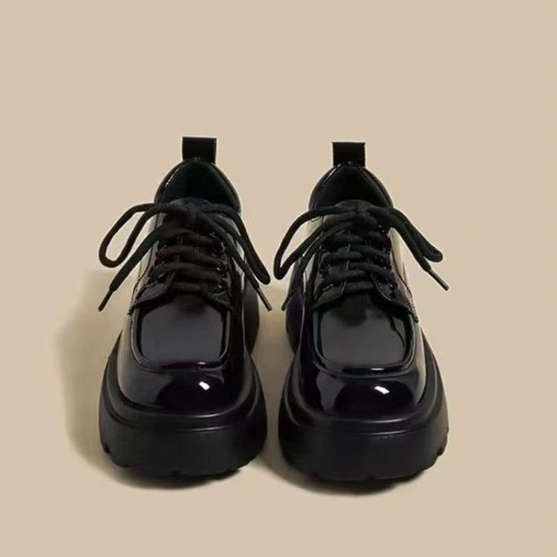 College-Stil JK kleine Lederschuhe Damen Herbst neue Plateausohle Schnür-Muffin-Modeschuhe