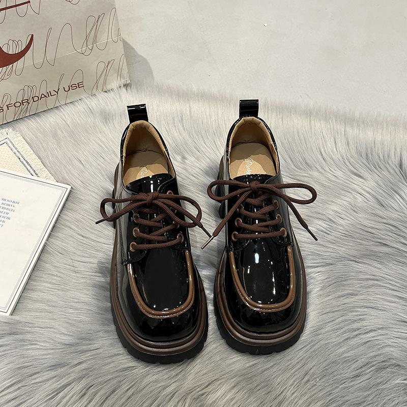 Маленькие кожаные туфли с круглым носком женские 2025 весна новая модная расцветка толстый каблук толстая подошва увеличивающие рост ремешок 34 чёрный 2517₽