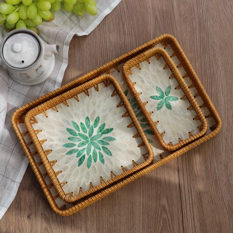 Asian Handmade Rattan Shell Tray Decorative Dining Accessory Fruit Serving Plate Home Snack Storage Tray for Living Room