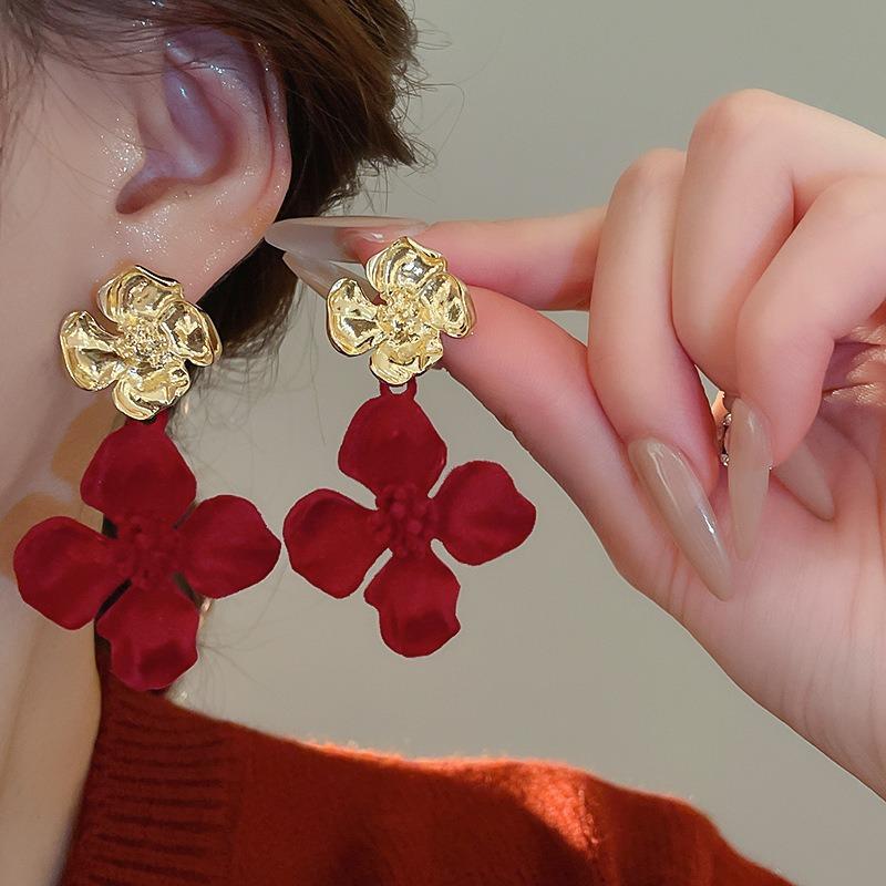 Silver Needle New Year's Red Flower Flocking Earrings Women's Retro Niche Earrings Fashion Versatile Earrings Autumn and Winter Premium Sense