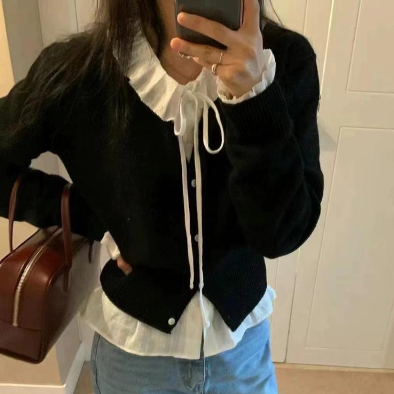 Koreanischer schicker gestrickter Unterziehshirt Damen Elegant Neu Kurzer Cardigan Pullover Oberbekleidung Süß V-Ausschnitt Langarm Tops 2026 Herbst