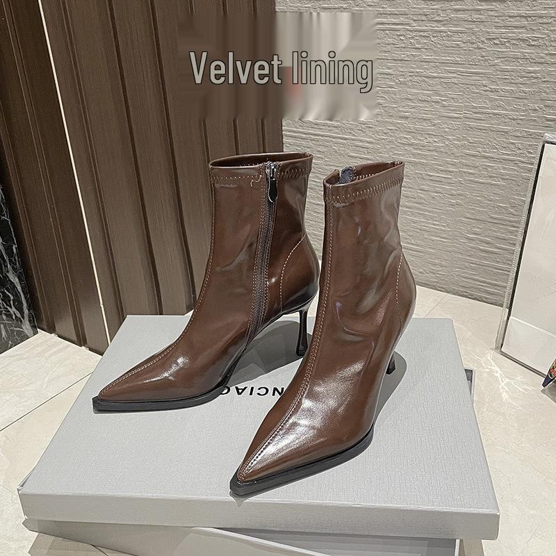 Stivaletti Corti da Donna 8288-1 - Collezione Autunno/Inverno 2024: Elastiche Snellenti, Punta Acuta, Tacco Alto a Spillo, Stivaletti Corti tipo Dr. Martens