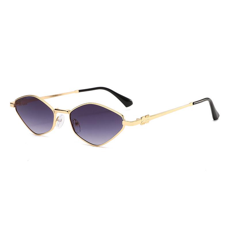 New Style Women's Retro Cat Eye Metal Frame Sunglasses - Diamond Pattern