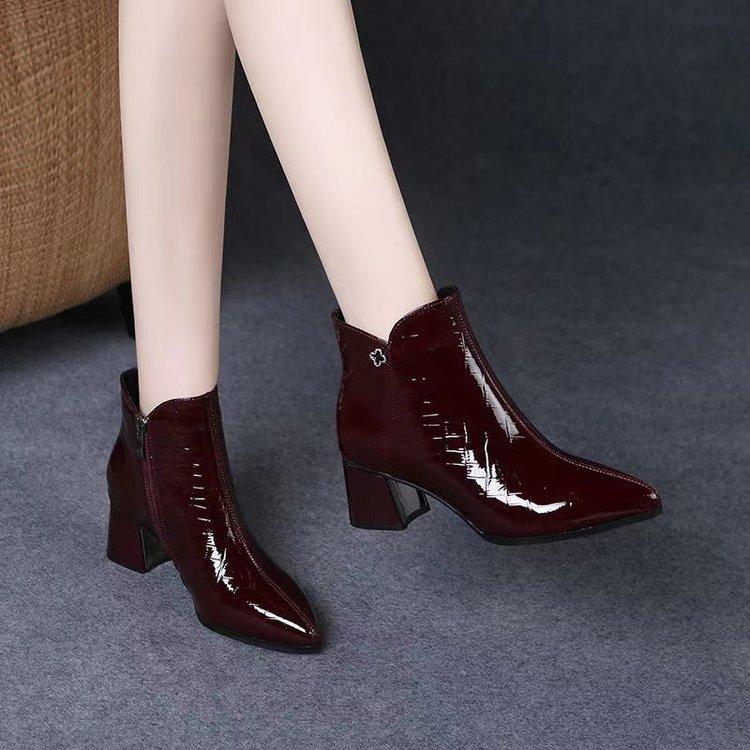 

Женские короткие ботинки, одинарные ботинки с острым носком, низкий каблук, ботинки Мартина, толстый каблук, ботильоны, осенне-зимняя кожаная обувь, маленькие ботинки женские 40