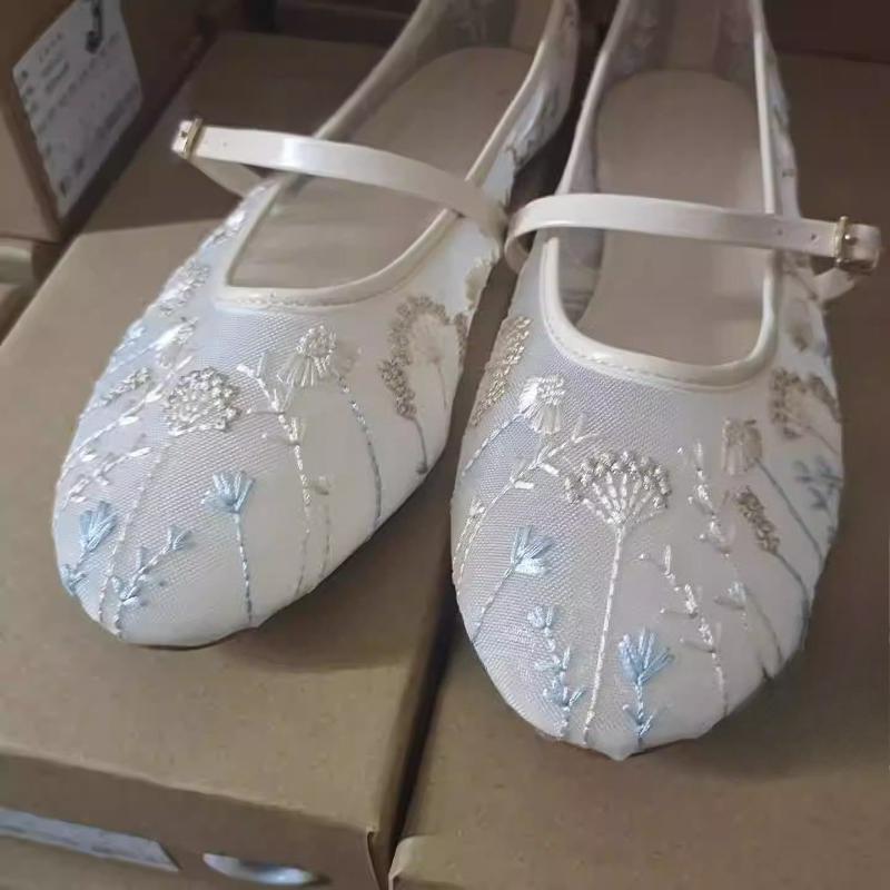 Women's Embroidered Floral Mesh Mary Janes Breathable Ballet Flats Summer Elegant Buckle Strap Soft Sole Casual Shoes