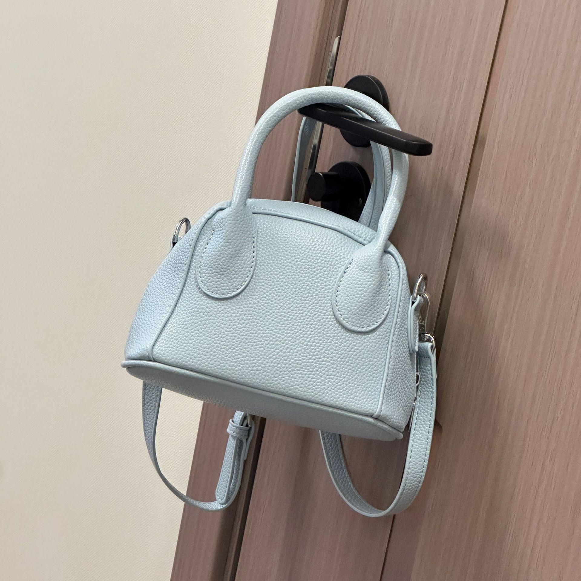 

New Korean Niche Design Pink Shell Bag Versatile High-End Simple Commuter Handbag Shoulder Crossbody Bag светло-синий