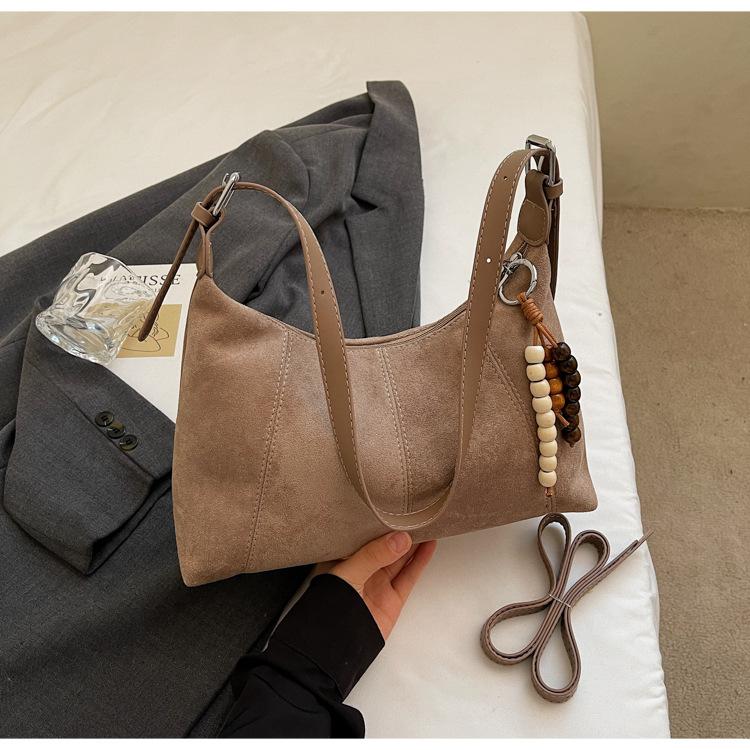 Fashion bag women's 2025 new commuter underarm bag casual messenger bag large capacity retro tote bag tide