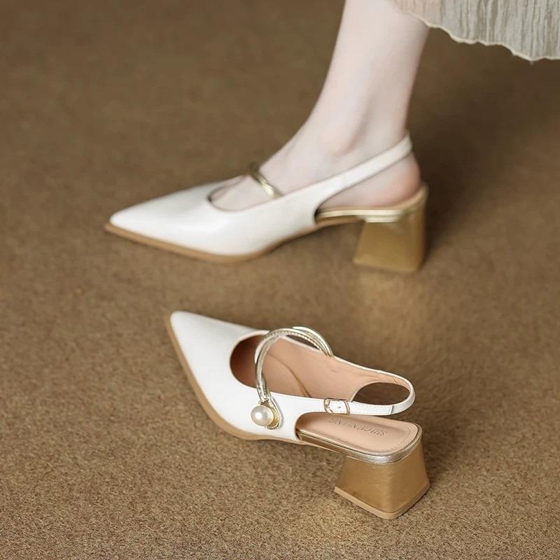 

Point Leather Flat Shoes Woman Soft Flats Large Size Ladies Loafers Girls Fashion Straps Black White Nude Dance Walking Shoes 35 брудно-білий