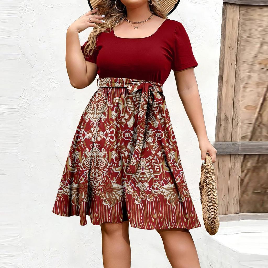 Women's Fashionable And Trendy Round Neck Short Sleeved Waist Print Dress In Plus Size