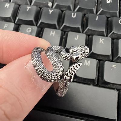 [Rattlesnake] Rings for Men and Women, High-end, Simple and Fashionable Rings