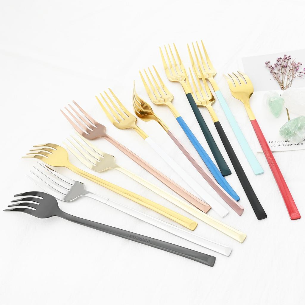 Western 24 szt. Czarny złoty zestaw obiadowy luksusowe noże widelec łyżeczka do herbaty zestaw sztućców sztućce ze stali nierdzewnej zastawa stołowa kuchnia sztućce