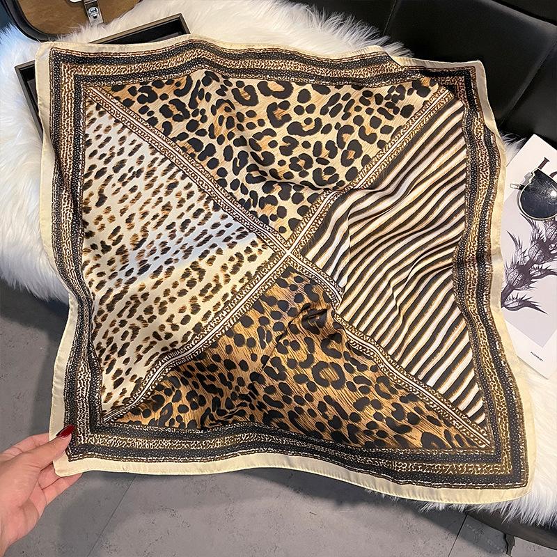 New 71 * 71cm Korean Version Small Square Scarf Women's Silk Scarf Spring and Summer Thin Sunscreen Scarf Neck Protection Bag Headband Versatile